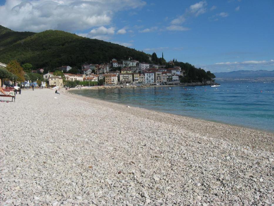 Apartments Near The Beach, With Terraces And Seaview At House B. Mošćenička Draga Eksteriør billede