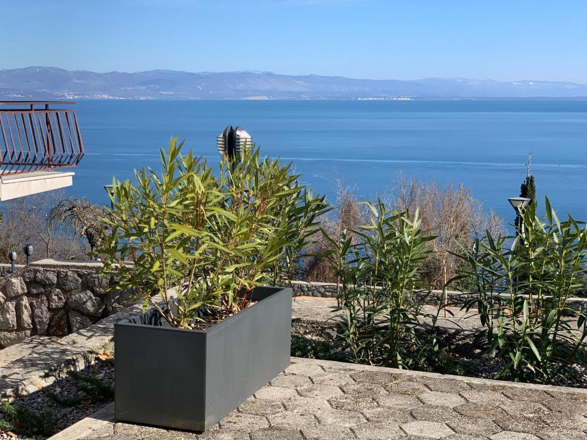 Apartments Near The Beach, With Terraces And Seaview At House B. Mošćenička Draga Eksteriør billede